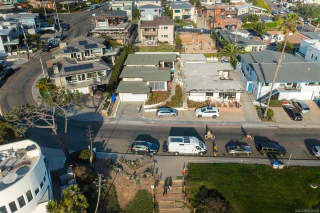 4933 35 Ocean Boulevard, San Diego, CA 92109