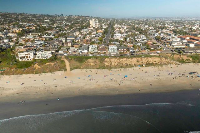 4933 35 Ocean Boulevard, San Diego, CA 92109