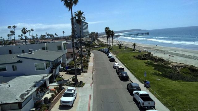 4933 35 Ocean Boulevard, San Diego, CA 92109