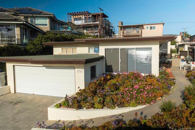 4933 35 Ocean Boulevard, San Diego, CA 92109