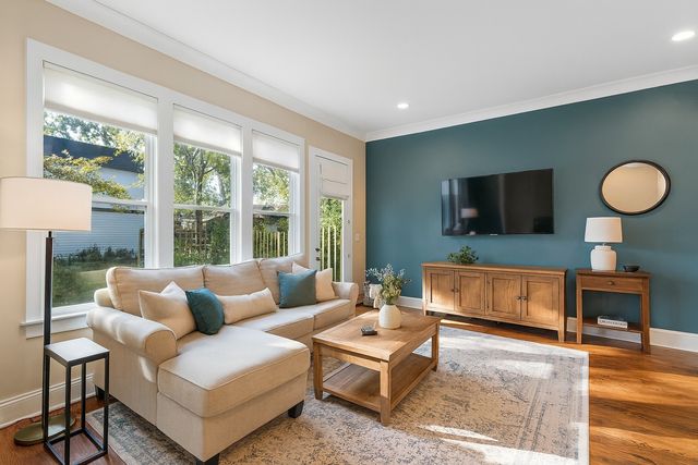 1725 7th Ave, N, Nashville, TN 37208