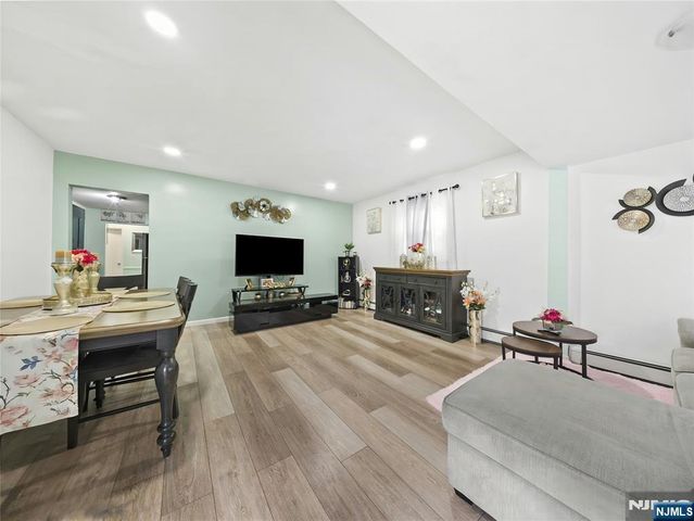 1046-1048 26th Street, Paterson, NJ 07513