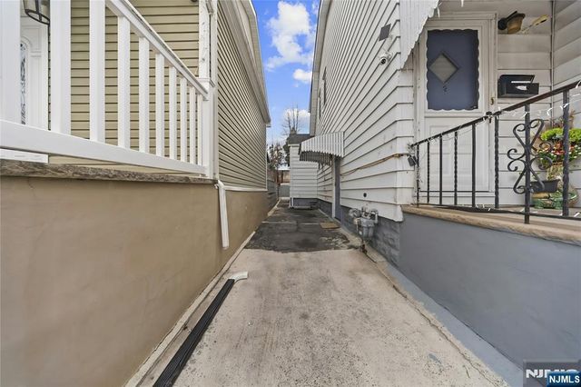 1046-1048 26th Street, Paterson, NJ 07513