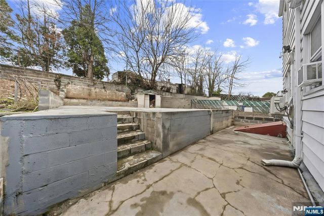 1046-1048 26th Street, Paterson, NJ 07513