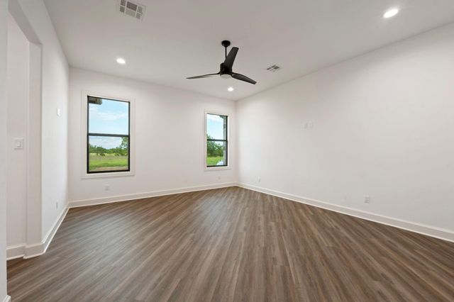 4602 Wesson Drive, Bryan, TX 77808