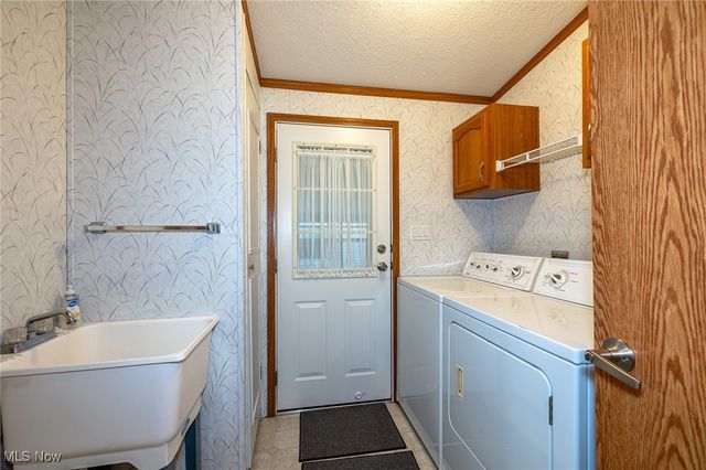 1 Tympani Trail, Olmsted Twp, OH 44138