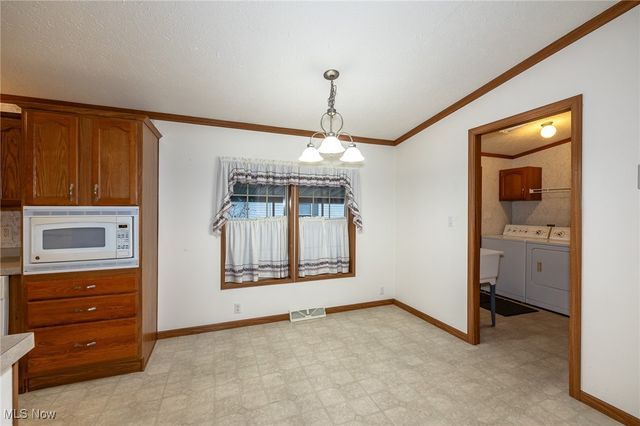 1 Tympani Trail, Olmsted Twp, OH 44138