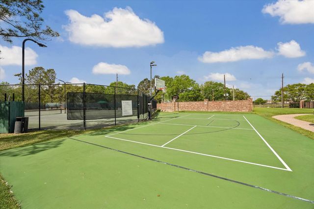 1626 Westshore Drive, Houston, TX 77094