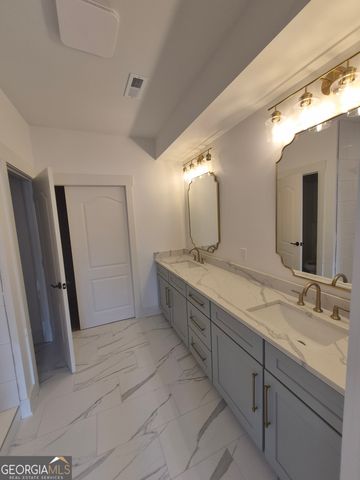 1050 Blair Ln 202, Peachtree City, GA 30269