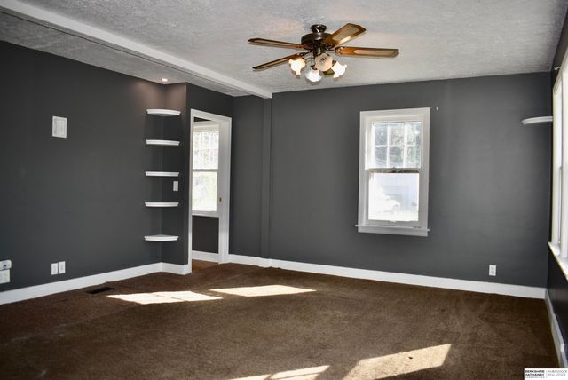 1512 E 4th Street, Fremont, NE 68025