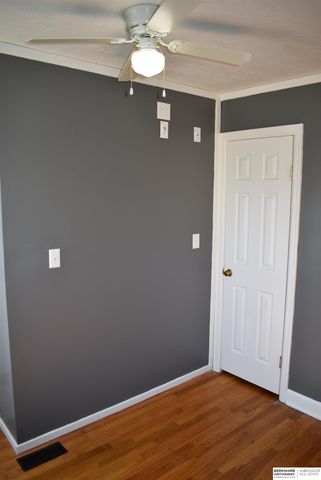 1512 E 4th Street, Fremont, NE 68025