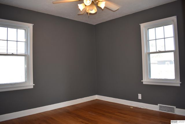 1512 E 4th Street, Fremont, NE 68025