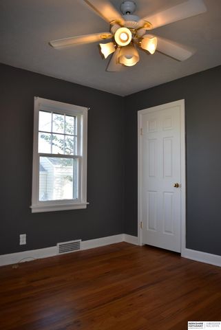 1512 E 4th Street, Fremont, NE 68025