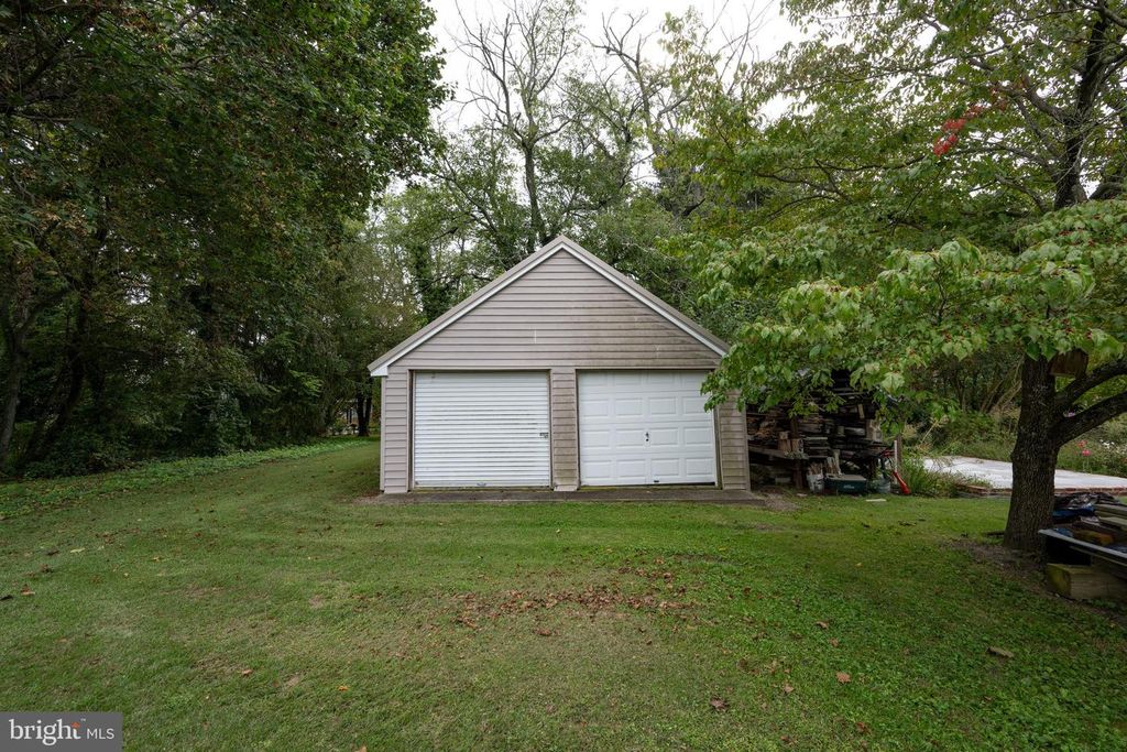 305 WALNUT ST, Milton, DE 19968