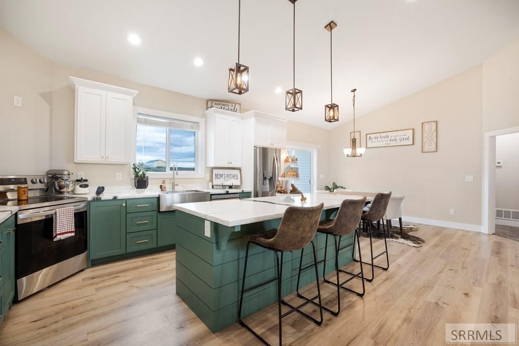 Image 12 of property listing at 2785 E 500 N, St Anthony, ID 83445