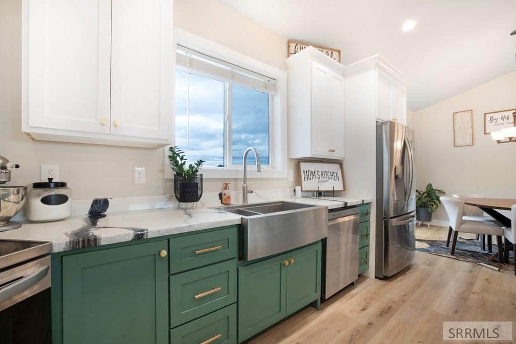 Image 13 of property listing at 2785 E 500 N, St Anthony, ID 83445