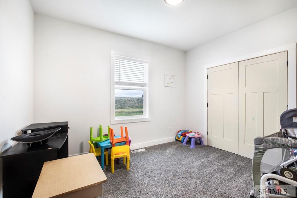 Image 22 of property listing at 2785 E 500 N, St Anthony, ID 83445