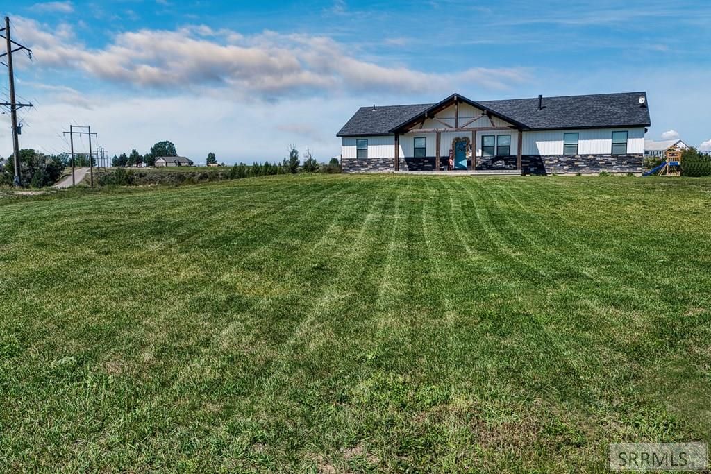 Image 36 of property listing at 2785 E 500 N, St Anthony, ID 83445