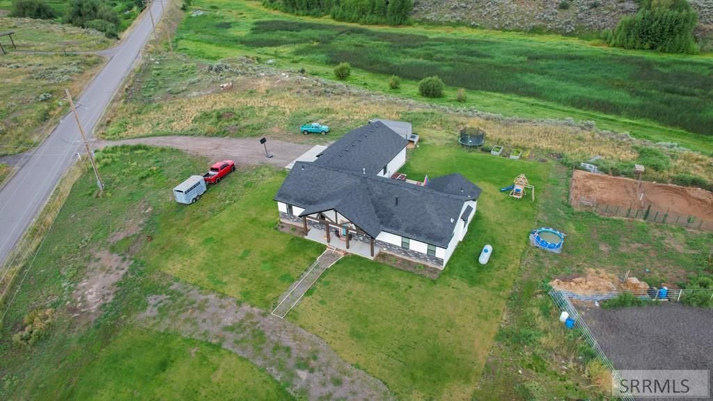 Image 37 of property listing at 2785 E 500 N, St Anthony, ID 83445