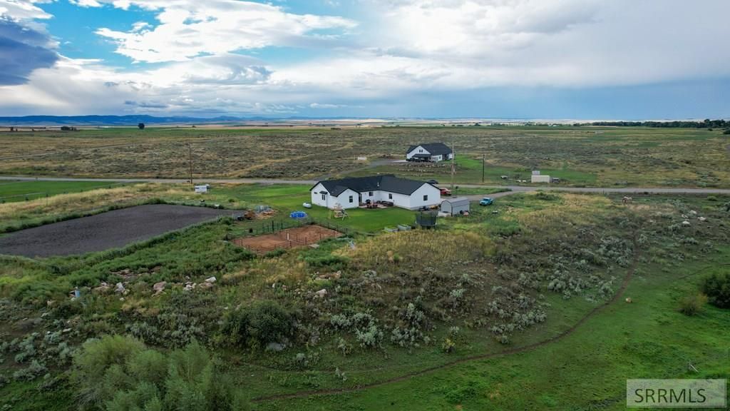 Image 42 of property listing at 2785 E 500 N, St Anthony, ID 83445