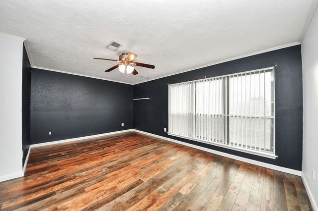 18907 Oak Bower Drive, Humble, TX 77346