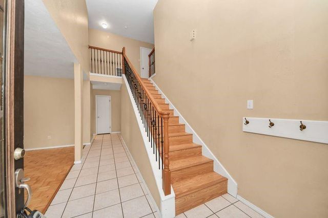 18907 Oak Bower Drive, Humble, TX 77346