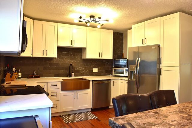 541 N ORANGE AVENUE, Deland, FL 32720