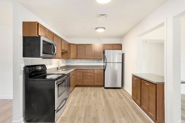 11814 Edison Road, Osceola, IN 46561
