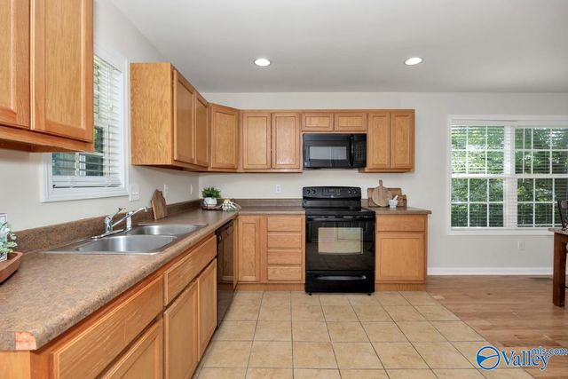 2302 Bell Avenue NW, Huntsville, AL 35816