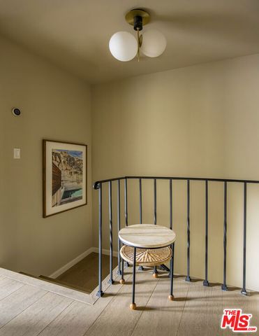 1982 N Normandie Avenue, Los Angeles, CA 90027