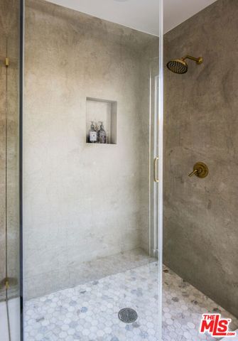 1982 N Normandie Avenue, Los Angeles, CA 90027