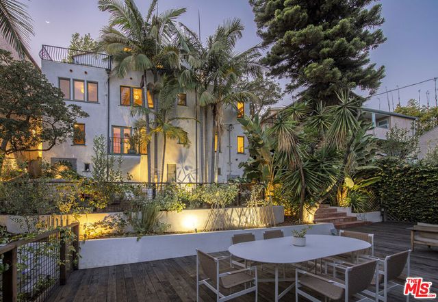 1982 N Normandie Avenue, Los Angeles, CA 90027