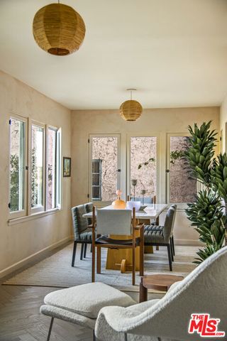 1982 N Normandie Avenue, Los Angeles, CA 90027