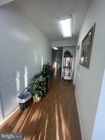 34 S BROADWAY, Pennsville, NJ 08070