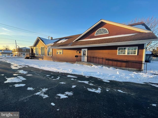 34 S BROADWAY, Pennsville, NJ 08070