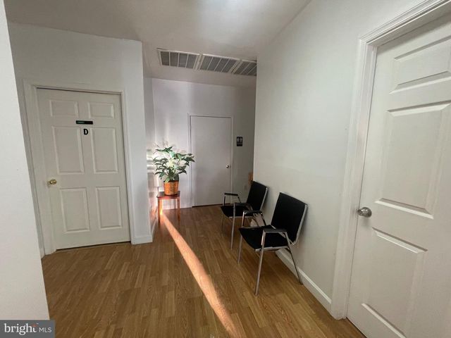 34 S BROADWAY, Pennsville, NJ 08070