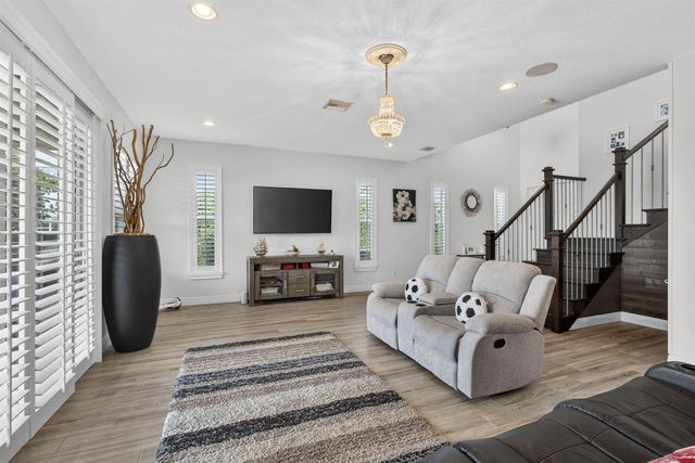 929 Sterling Pine Place, Loxahatchee, FL 33470