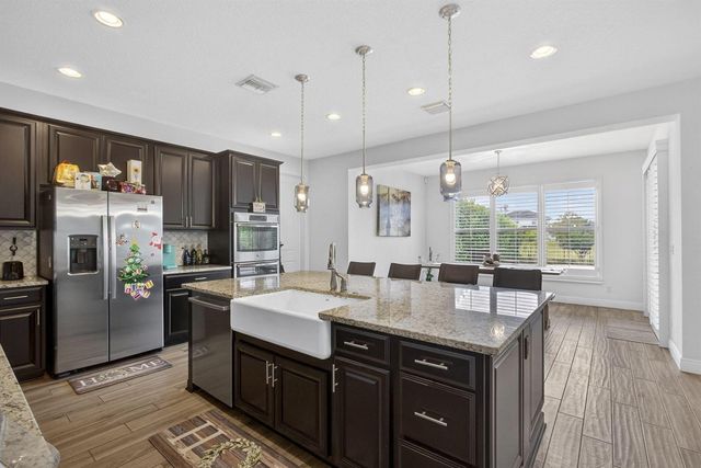 929 Sterling Pine Place, Loxahatchee, FL 33470