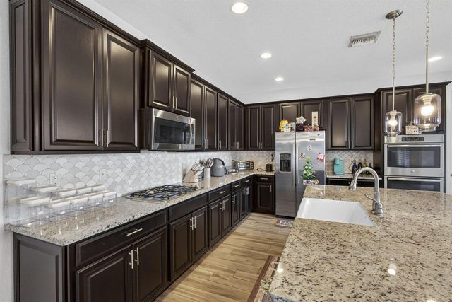 929 Sterling Pine Place, Loxahatchee, FL 33470