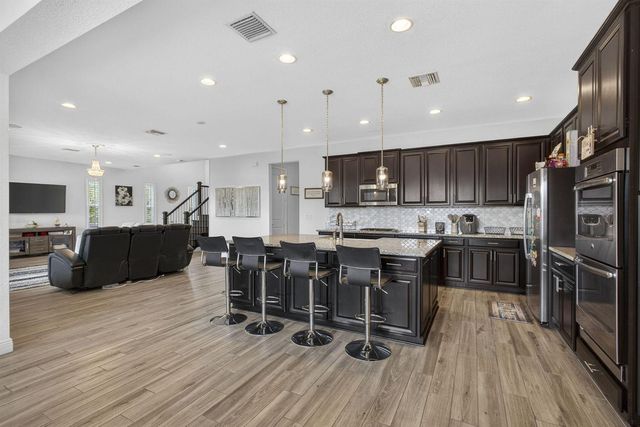 929 Sterling Pine Place, Loxahatchee, FL 33470