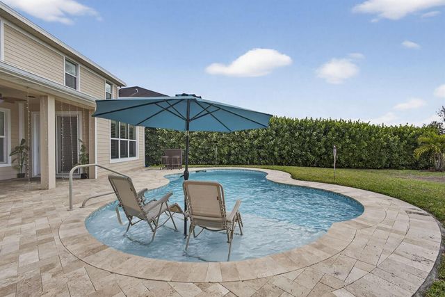 929 Sterling Pine Place, Loxahatchee, FL 33470