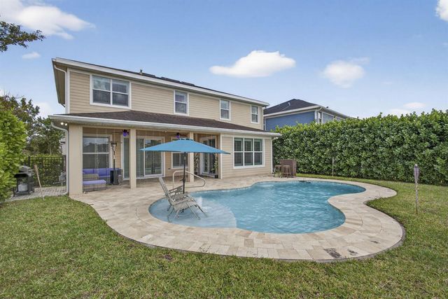 929 Sterling Pine Place, Loxahatchee, FL 33470