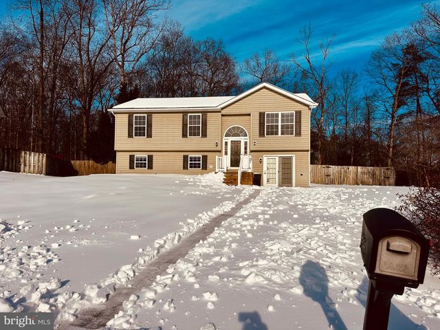 385 LONGWOOD, Bunker Hill, WV 25413