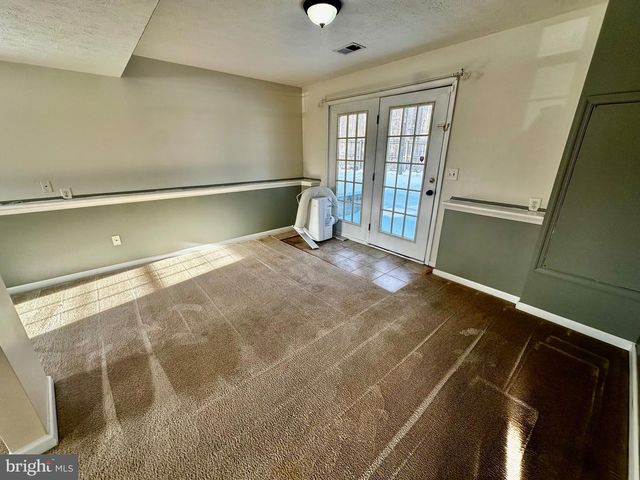 385 LONGWOOD, Bunker Hill, WV 25413