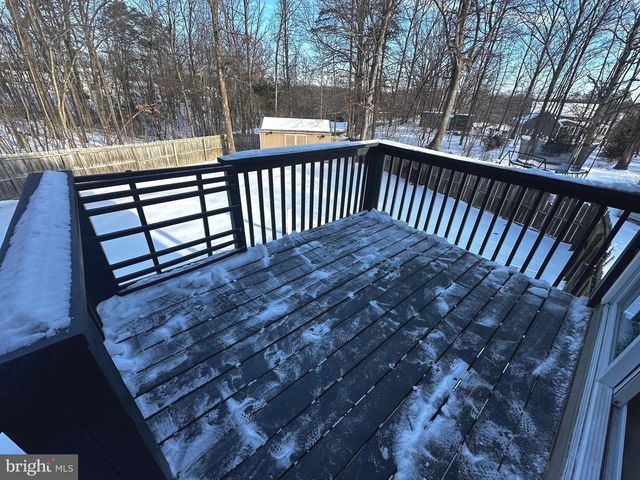 385 LONGWOOD, Bunker Hill, WV 25413