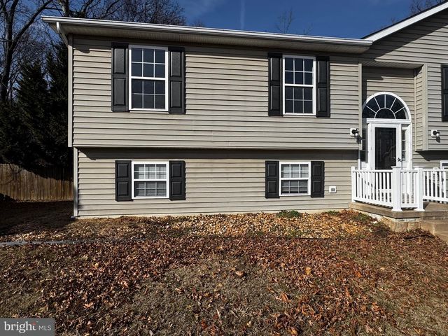 385 LONGWOOD, Bunker Hill, WV 25413