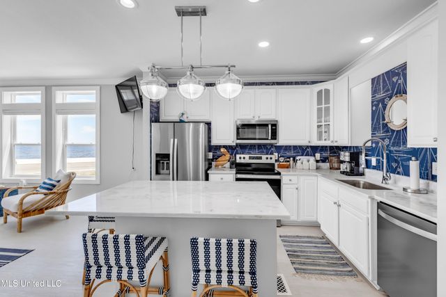 1515 E Beach Boulevard, 141, Pass Christian, MS 39571