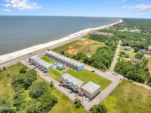 1515 E Beach Boulevard, 141, Pass Christian, MS 39571