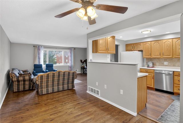 5217 Broadlea Dr, Baldwin Boro, PA 15236