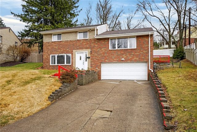 5217 Broadlea Dr, Baldwin Boro, PA 15236